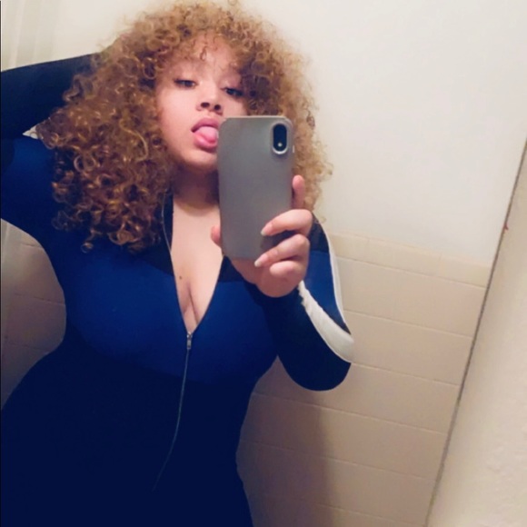 Meet your Posher, Nichole - Picture 1 of 1